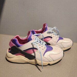 Nike Mens 8.5 Tennis Shoe